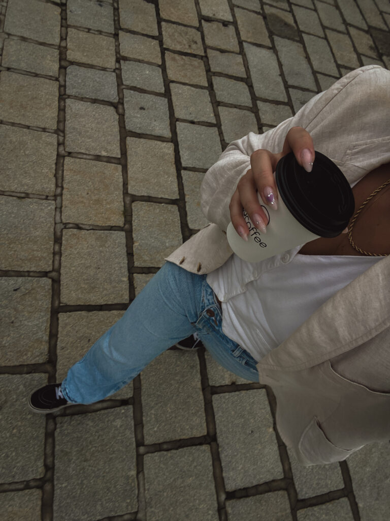 Comfy Outfits That Still Look Put-Together